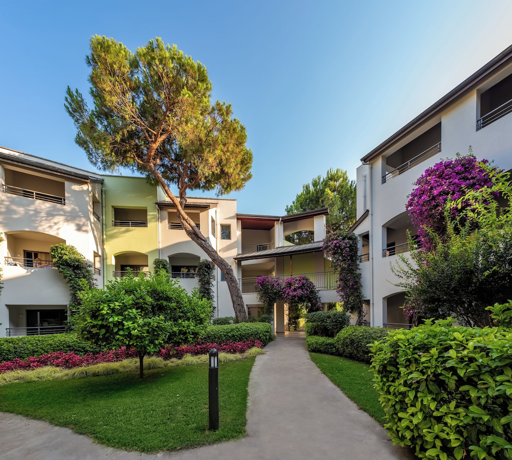 Paloma Sencia — Hotel building in Belek