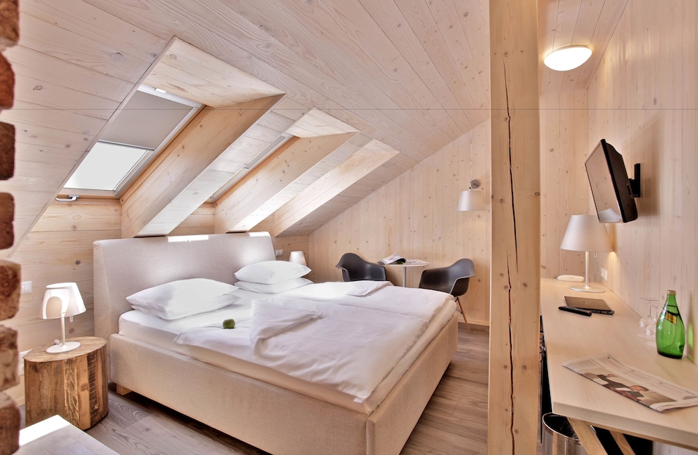 Absolutum Wellness Hotel — Hotel rooms in Prague, Prague