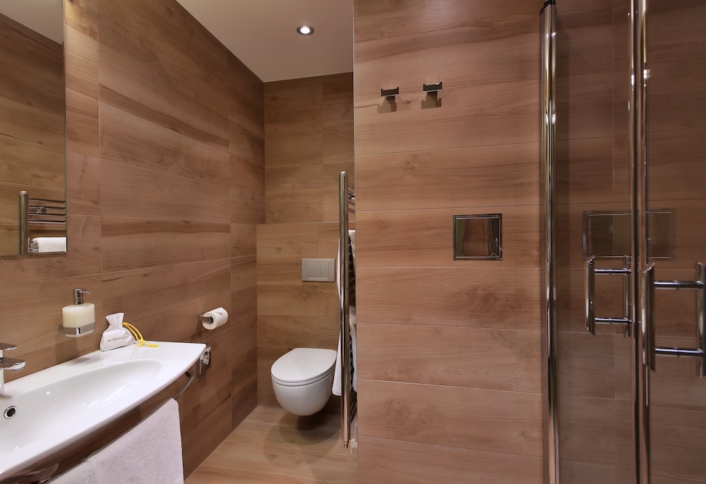 Absolutum Wellness Hotel — Hotel rooms in Prague, Prague