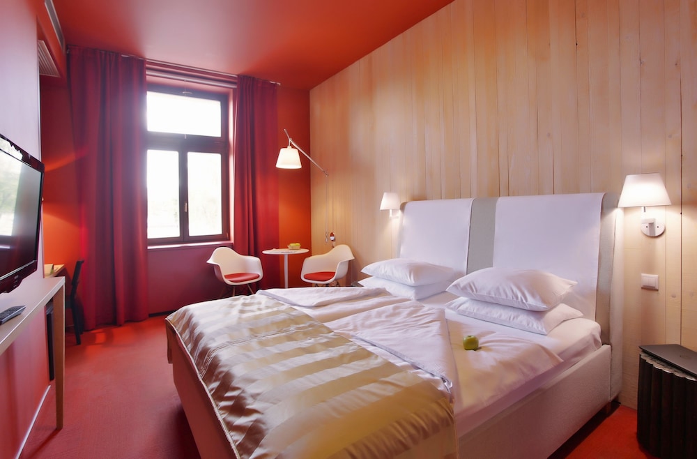 Absolutum Wellness Hotel — Hotel rooms in Prague, Prague