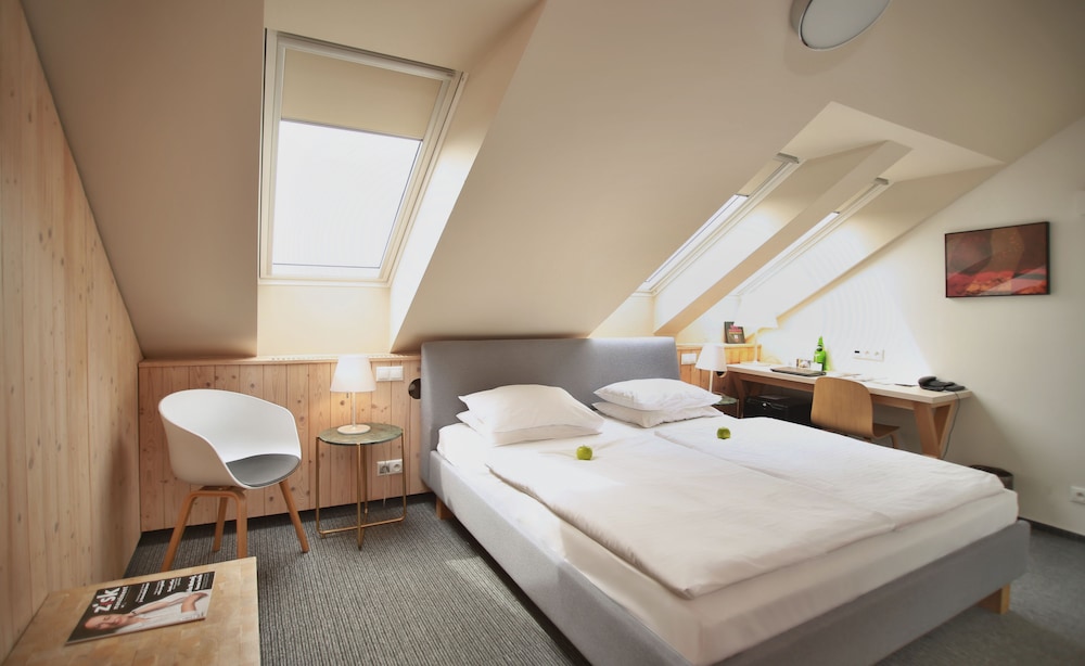Absolutum Wellness Hotel — Hotel rooms in Prague, Prague