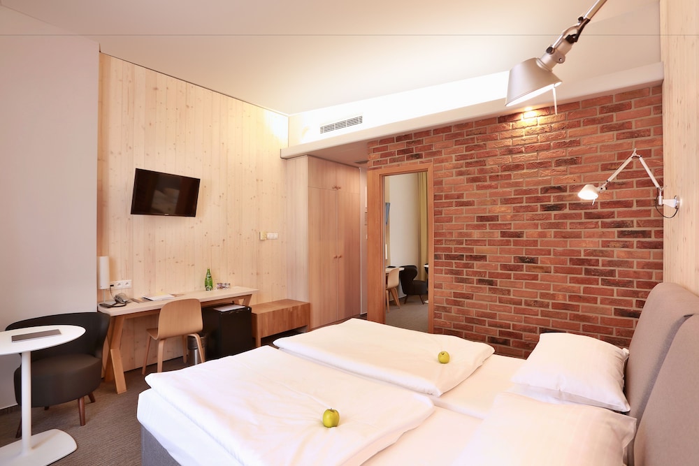Absolutum Wellness Hotel — Hotel rooms in Prague, Prague