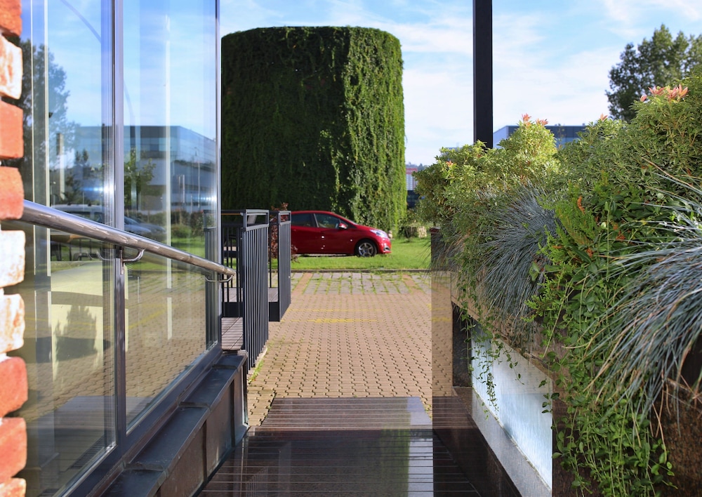 Absolutum Wellness Hotel — Hotel building in Prague, Prague