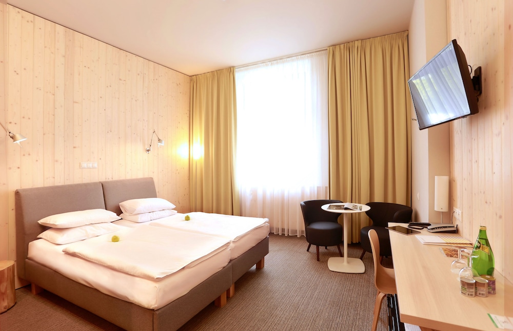 Absolutum Wellness Hotel — Hotel rooms in Prague, Prague