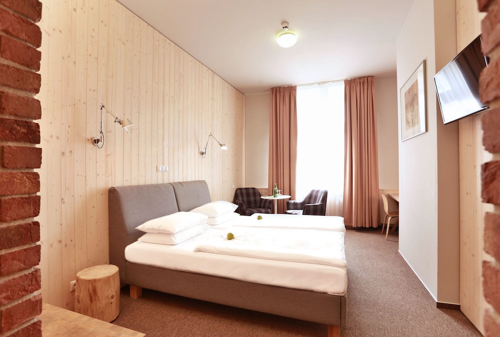 Absolutum Wellness Hotel — Hotel rooms in Prague, Prague