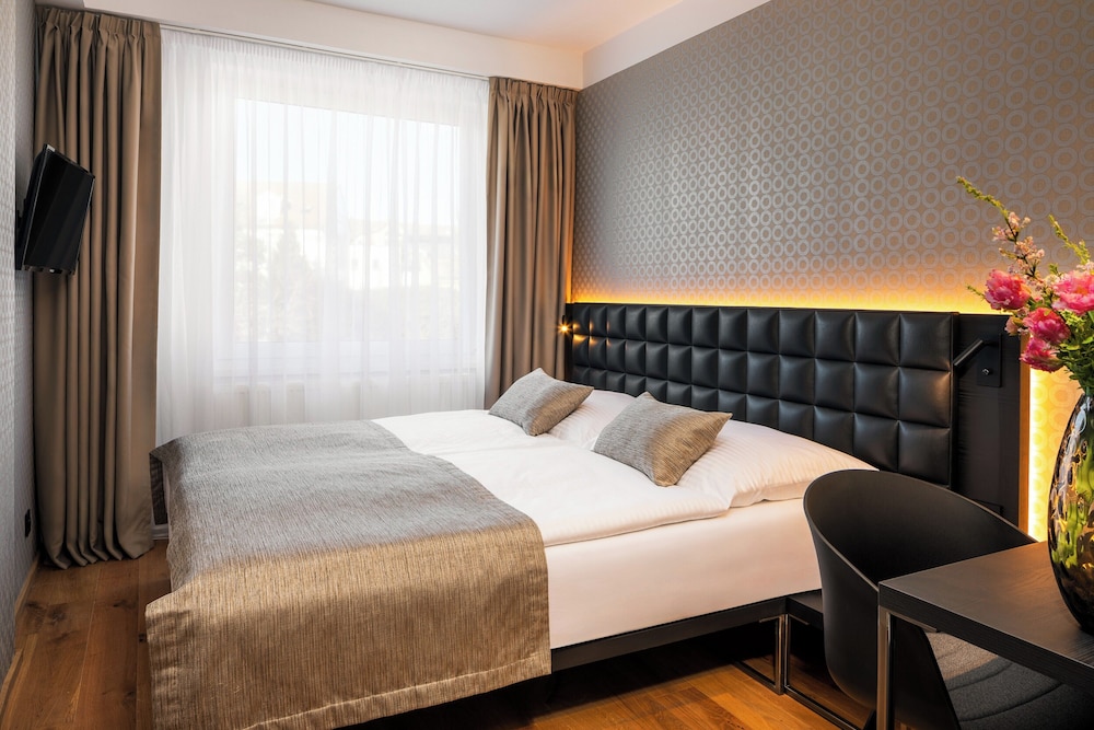 Aida Hotel — Hotel rooms in Prague, Prague