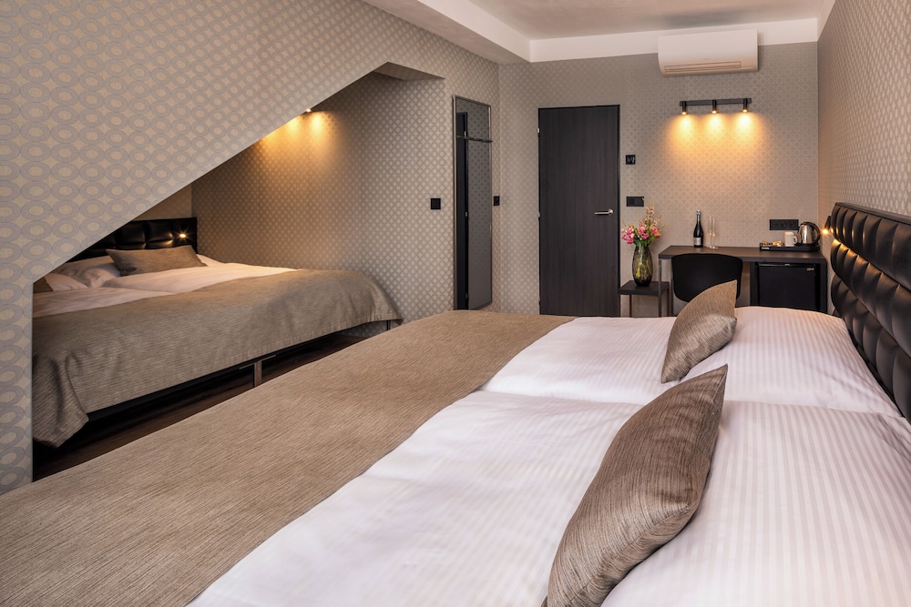 Aida Hotel — Hotel rooms in Prague, Prague