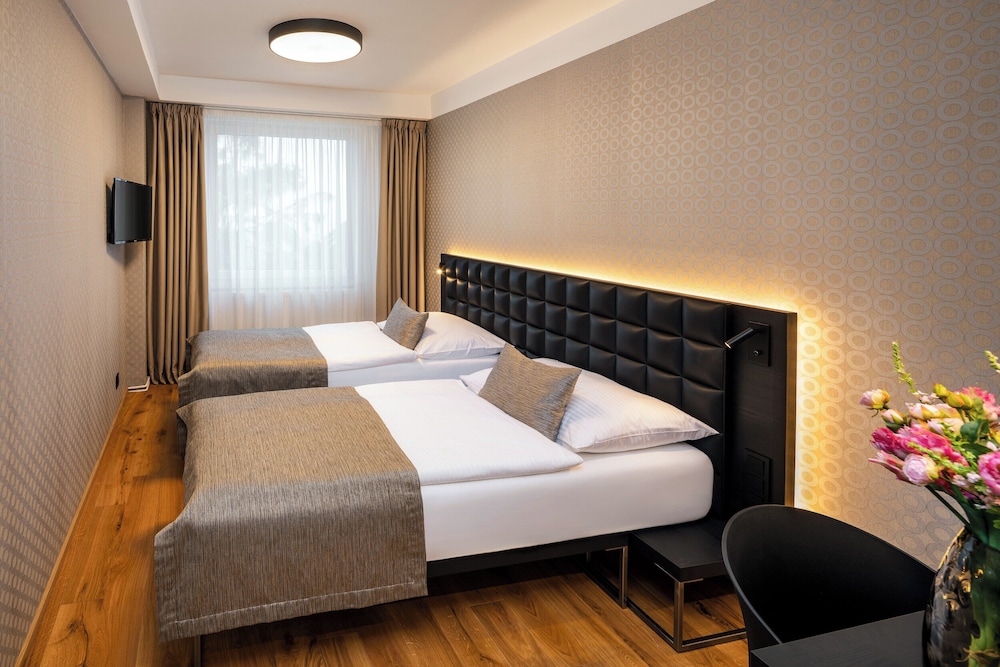 Aida Hotel — Hotel rooms in Prague, Prague