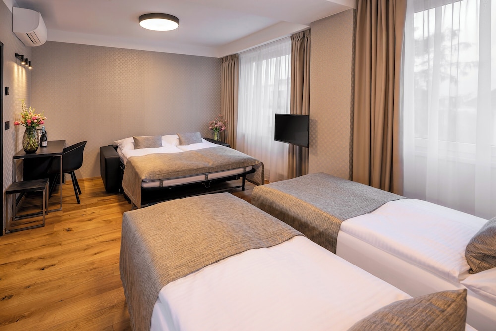 Aida Hotel — Hotel rooms in Prague, Prague