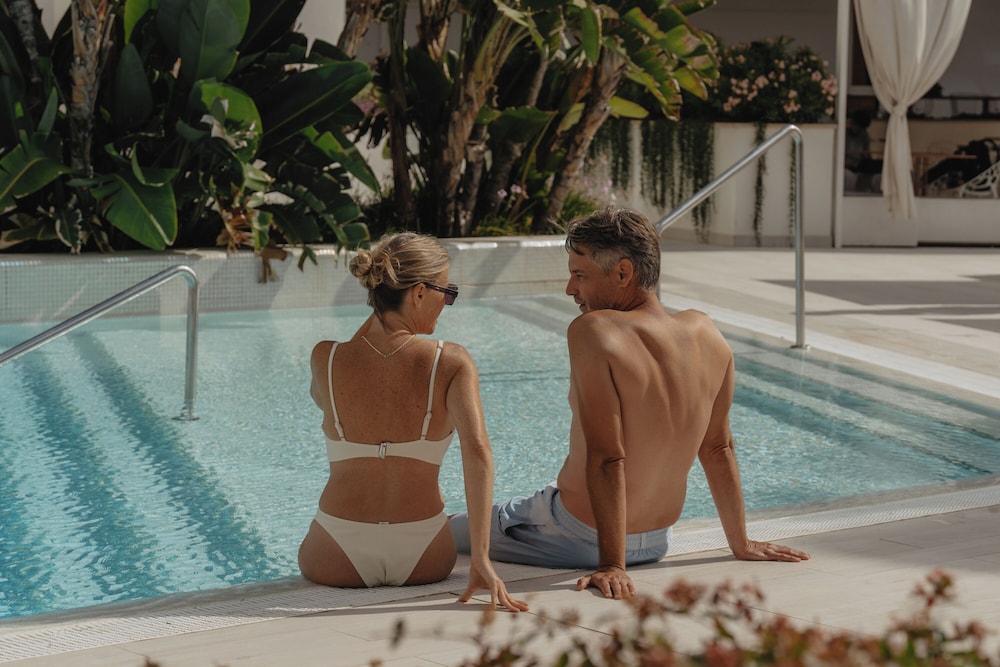 Iberostar Selection Playa de Palma — Swimming pool in Playa de Palma, Balearic Islands