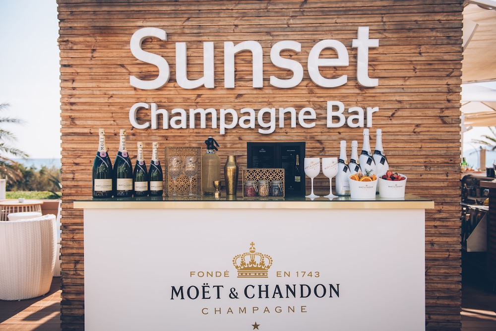 Iberostar Selection Playa de Palma — Restaurant & bars in Playa de Palma, Balearic Islands