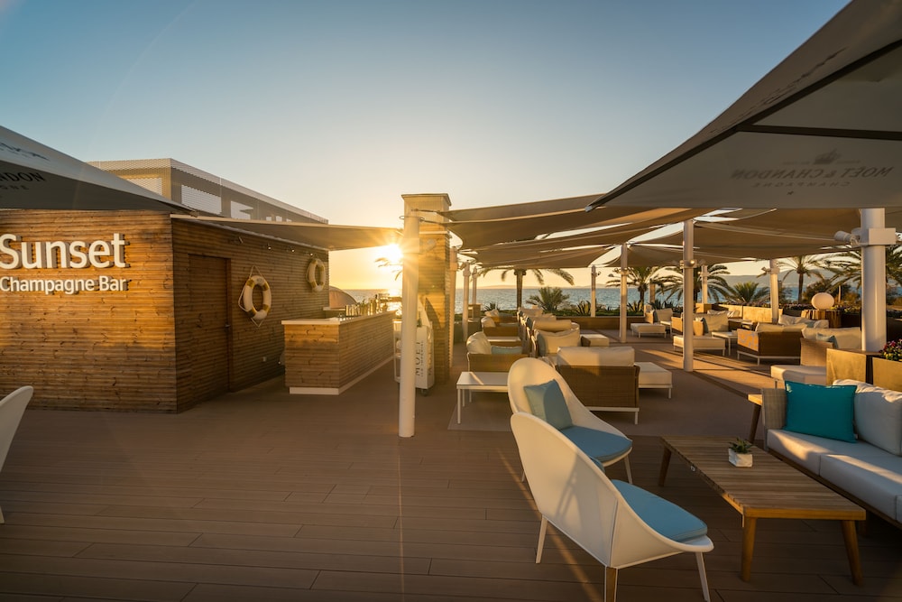 Iberostar Selection Playa de Palma — Restaurant & bars in Playa de Palma, Balearic Islands
