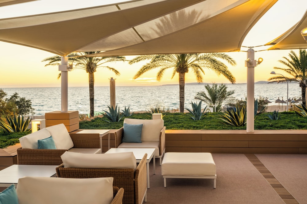 Iberostar Selection Playa de Palma — Restaurant & bars in Playa de Palma, Balearic Islands