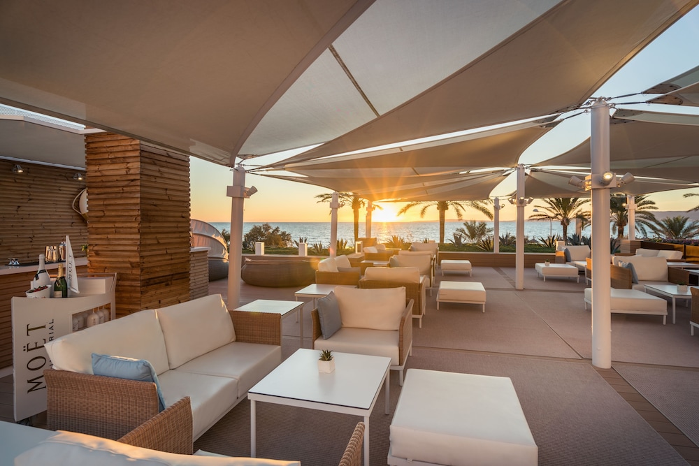 Iberostar Selection Playa de Palma — Restaurant & bars in Playa de Palma, Balearic Islands