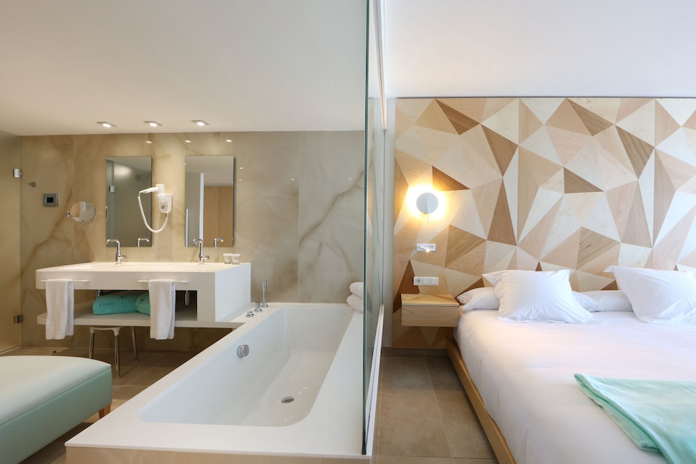 Iberostar Selection Playa de Palma — Hotel rooms in Playa de Palma, Balearic Islands