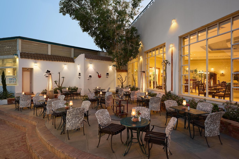 Dreams Beach Sharm el Sheikh — Restaurant & bars in Sharm El Sheikh, Red Sea