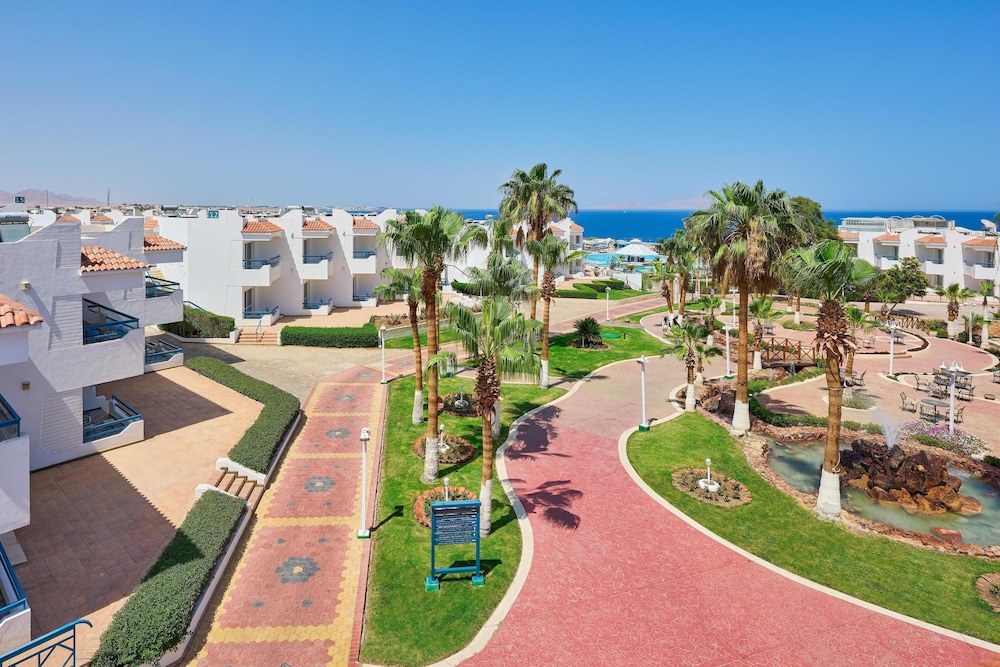 Dreams Beach Sharm el Sheikh — Hotel building in Sharm El Sheikh, Red Sea