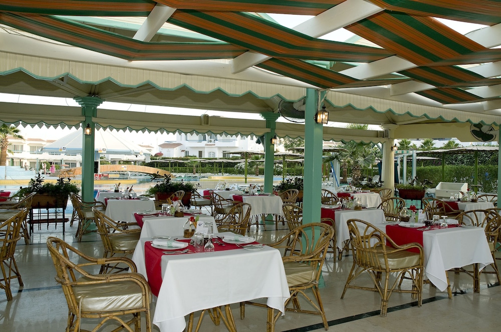 Dreams Beach Sharm el Sheikh — Restaurant & bars in Sharm El Sheikh, Red Sea