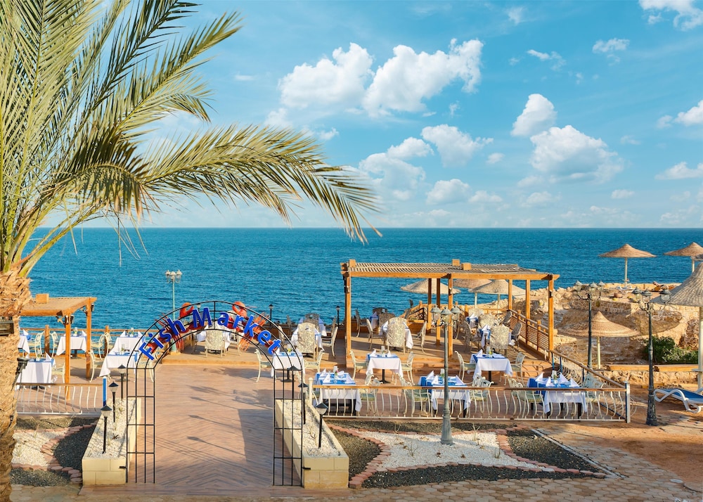 Dreams Beach Sharm el Sheikh — Restaurant & bars in Sharm El Sheikh, Red Sea