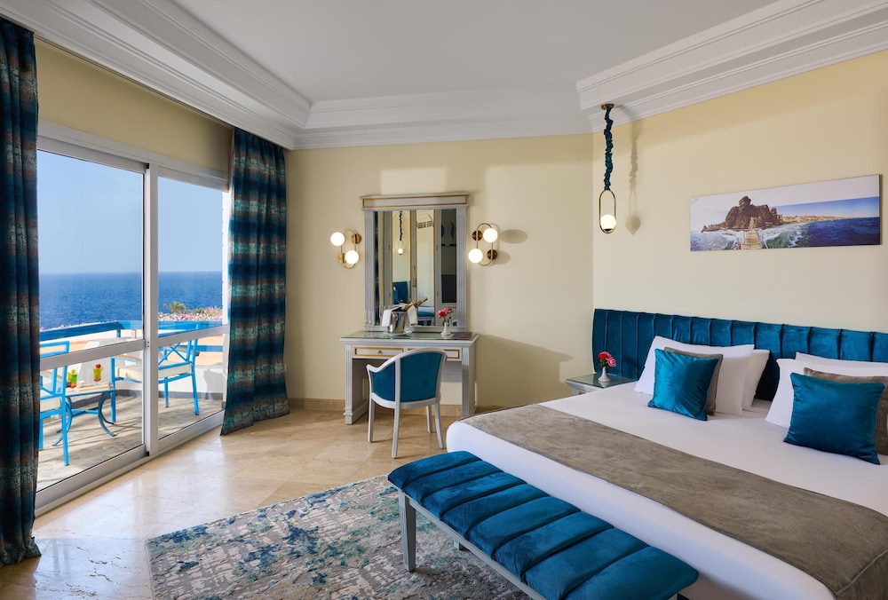 Dreams Beach Sharm el Sheikh — Hotel rooms in Sharm El Sheikh, Red Sea