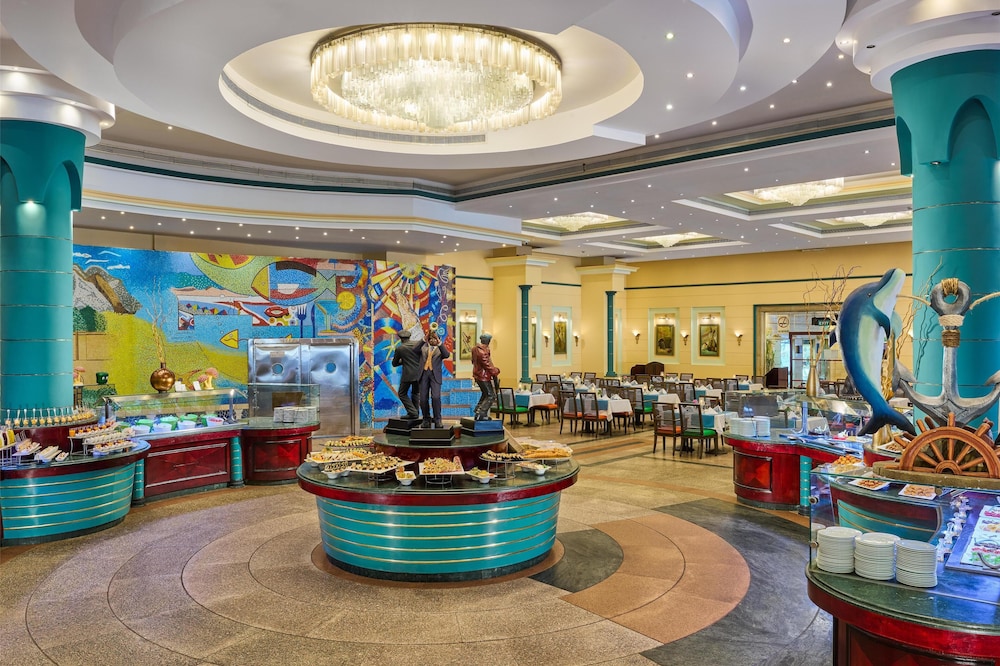 Dreams Beach Sharm el Sheikh — Restaurant & bars in Sharm El Sheikh, Red Sea