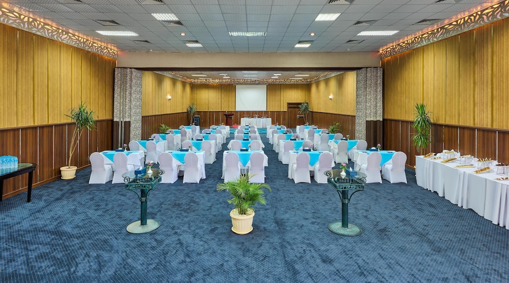 Dreams Beach Sharm el Sheikh — Hotel building in Sharm El Sheikh, Red Sea