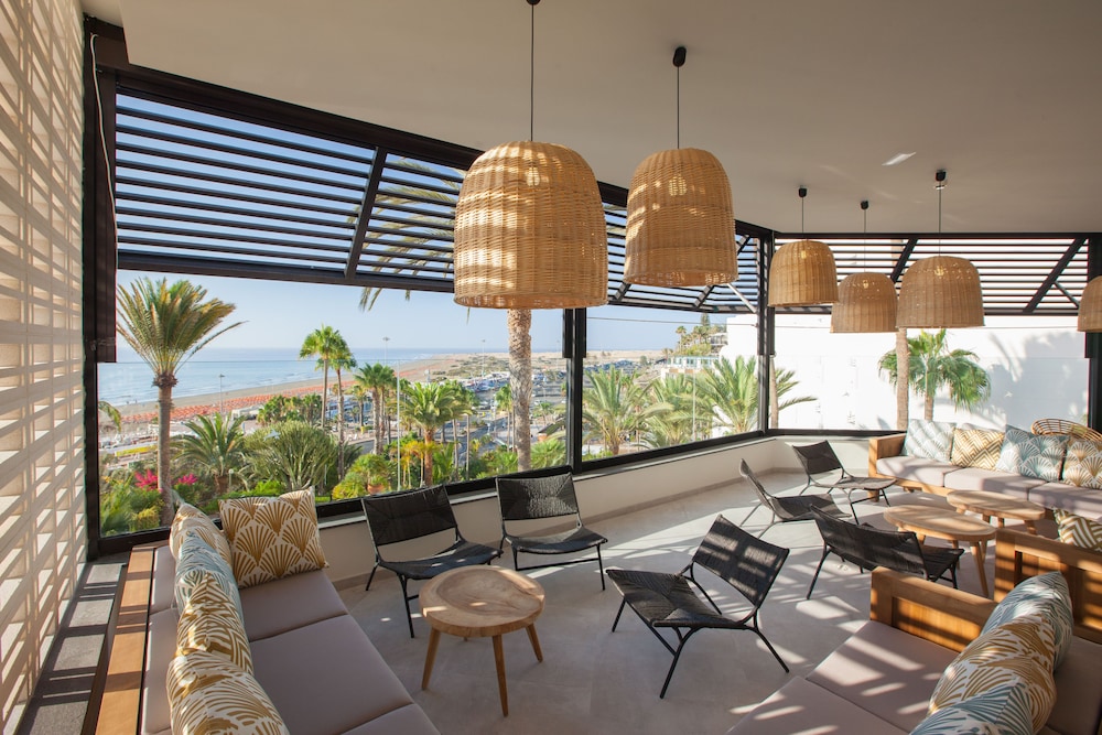 Corallium Dunamar by Lopesan Hotels - Adults Only — Hotel rooms in Playa del Ingles, Canary Islands