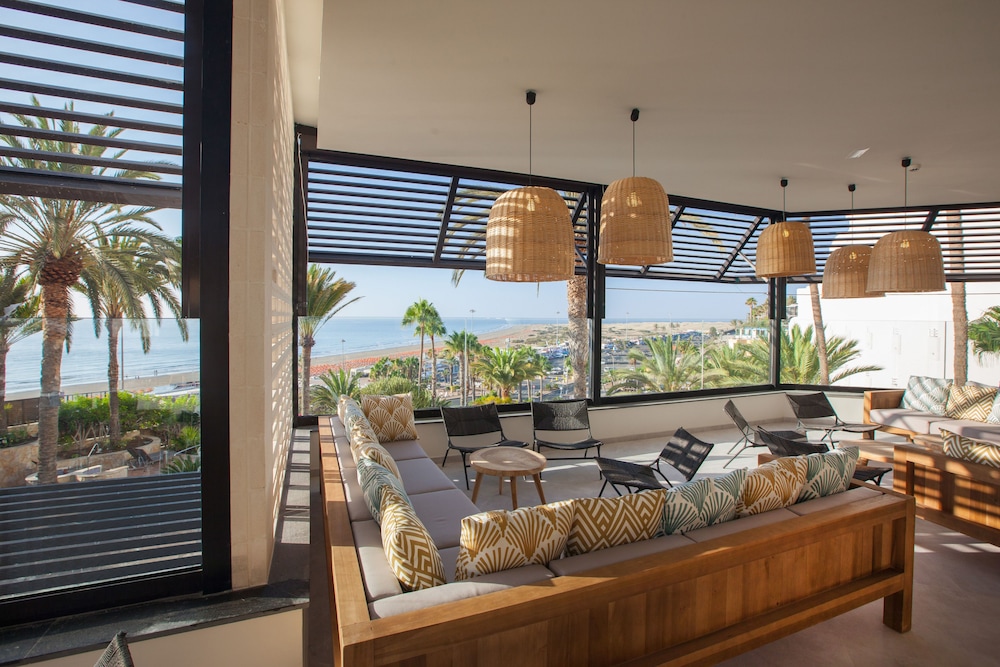 Corallium Dunamar by Lopesan Hotels - Adults Only — Hotel rooms in Playa del Ingles, Canary Islands