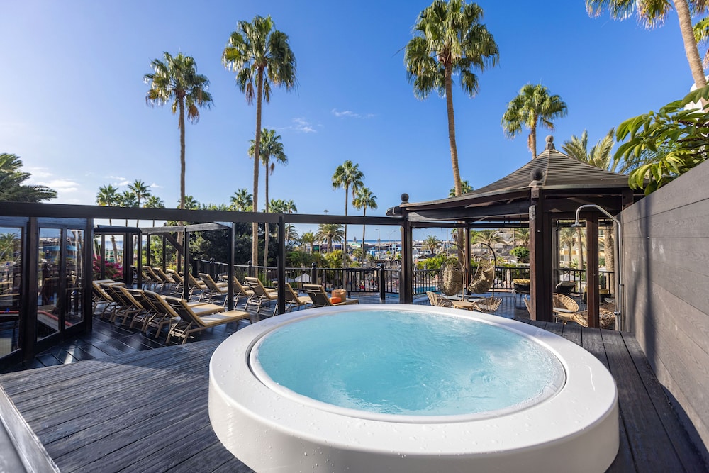Corallium Dunamar by Lopesan Hotels - Adults Only — Swimming pool in Playa del Ingles, Canary Islands