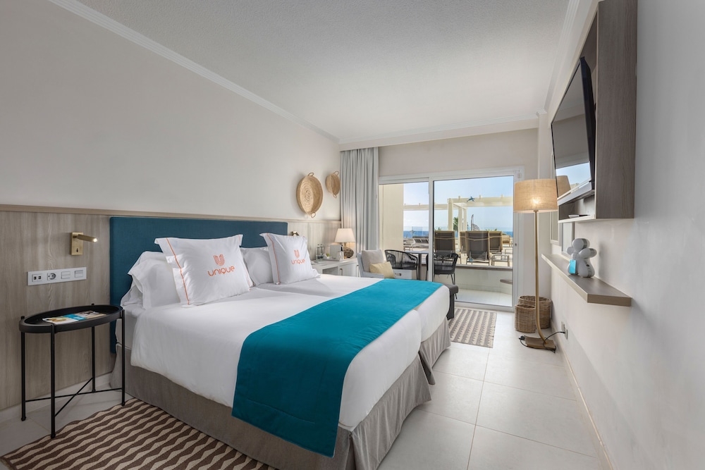 Corallium Dunamar by Lopesan Hotels - Adults Only — Hotel rooms in Playa del Ingles, Canary Islands