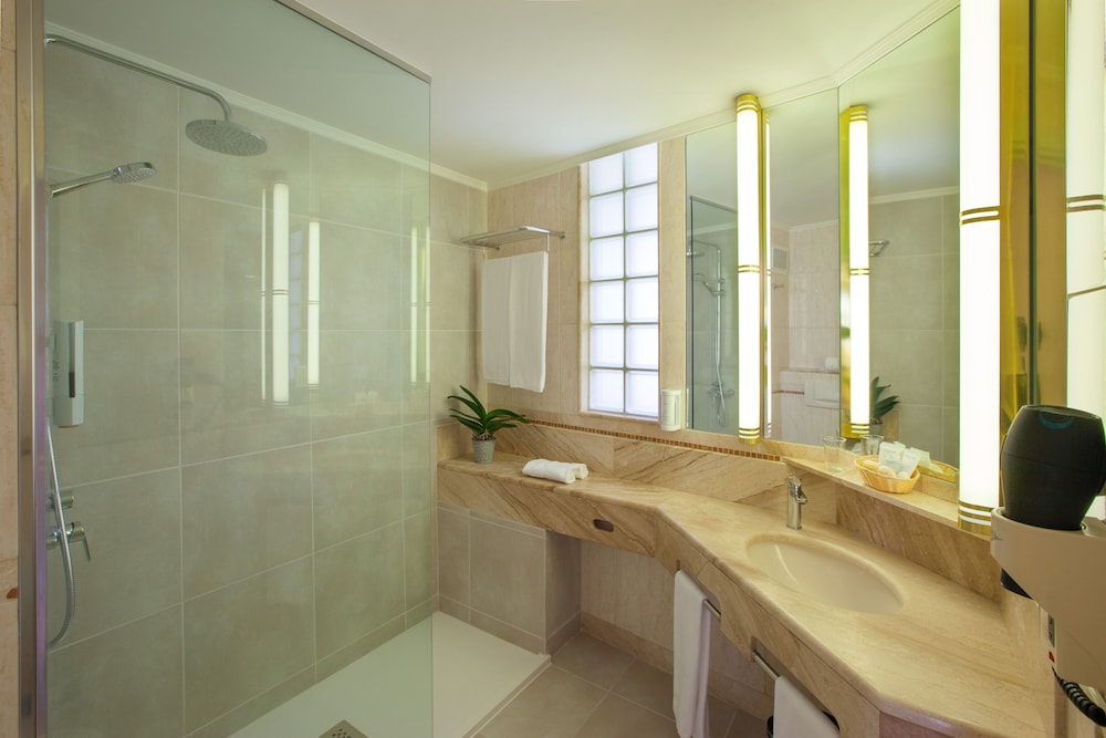Corallium Dunamar by Lopesan Hotels - Adults Only — Hotel rooms in Playa del Ingles, Canary Islands