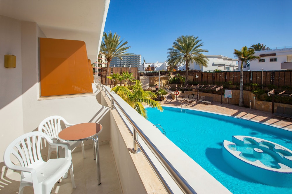 Corallium Dunamar by Lopesan Hotels - Adults Only — Hotel rooms in Playa del Ingles, Canary Islands