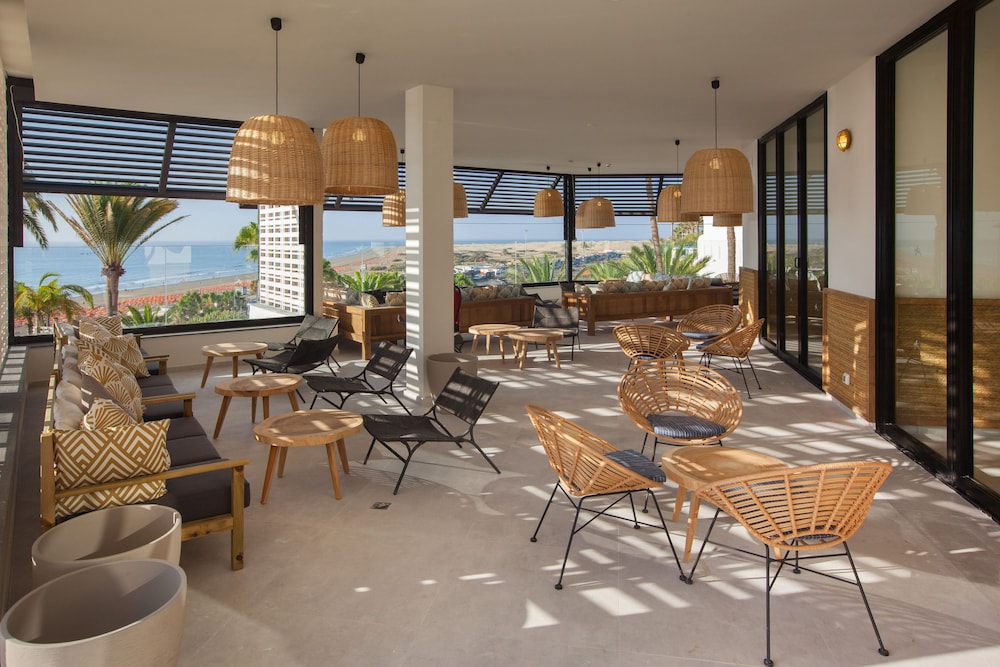 Corallium Dunamar by Lopesan Hotels - Adults Only — Restaurant & bars in Playa del Ingles, Canary Islands