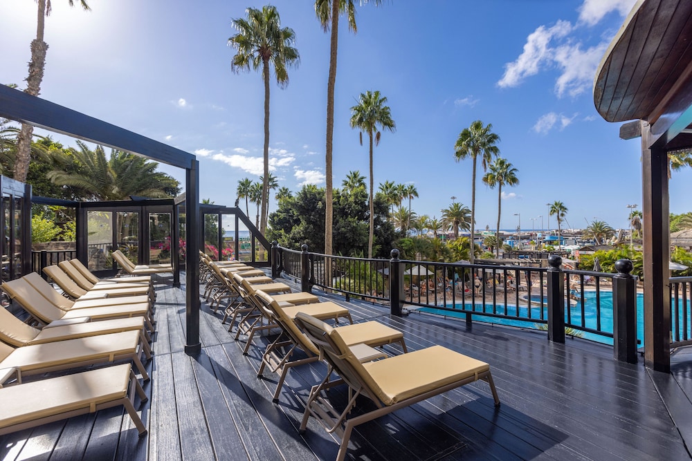 Corallium Dunamar by Lopesan Hotels - Adults Only — Hotel rooms in Playa del Ingles, Canary Islands