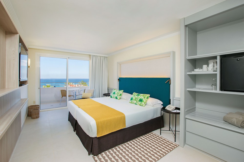Corallium Dunamar by Lopesan Hotels - Adults Only — Hotel rooms in Playa del Ingles, Canary Islands
