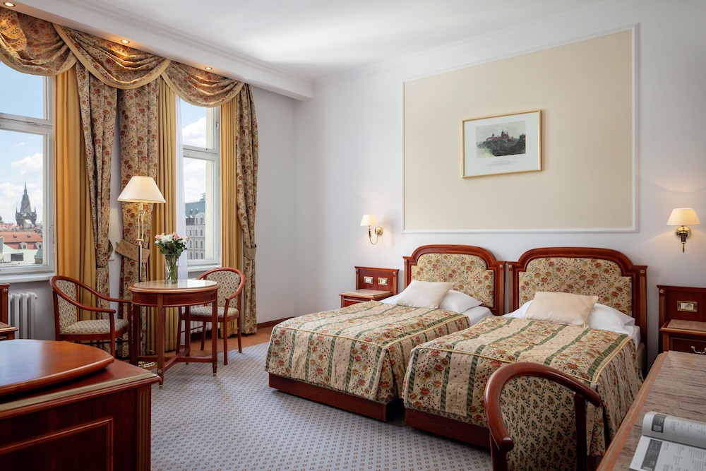 Ambassador Zlatá husa — Hotel rooms in Prague, Prague