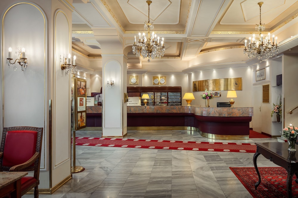 Ambassador Zlatá husa — Hotel building in Prague, Prague