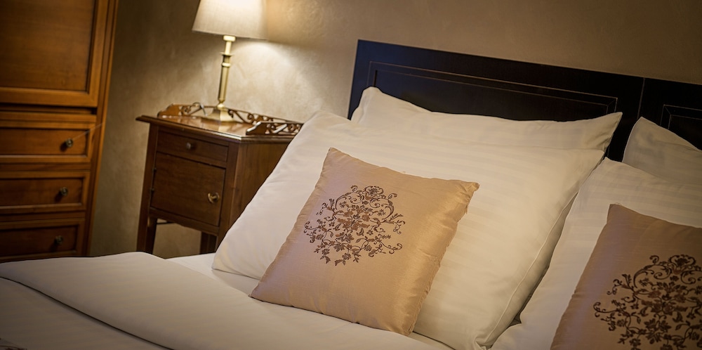 Hotel Angelis — Hotel rooms in Prague, Prague