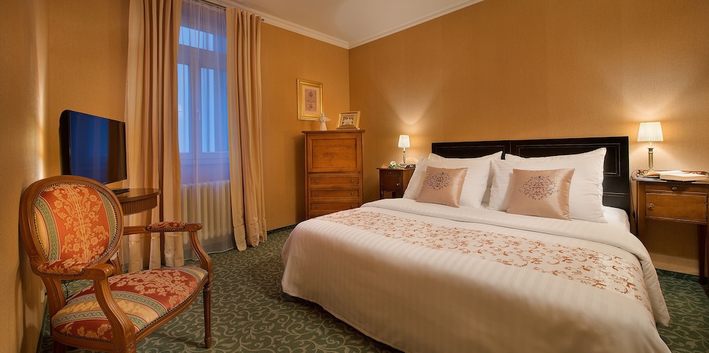 Hotel Angelis — Hotel rooms in Prague, Prague