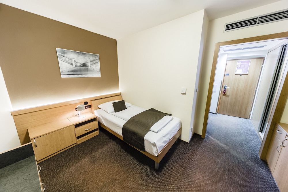 Archibald City — Hotel rooms in Prague, Prague