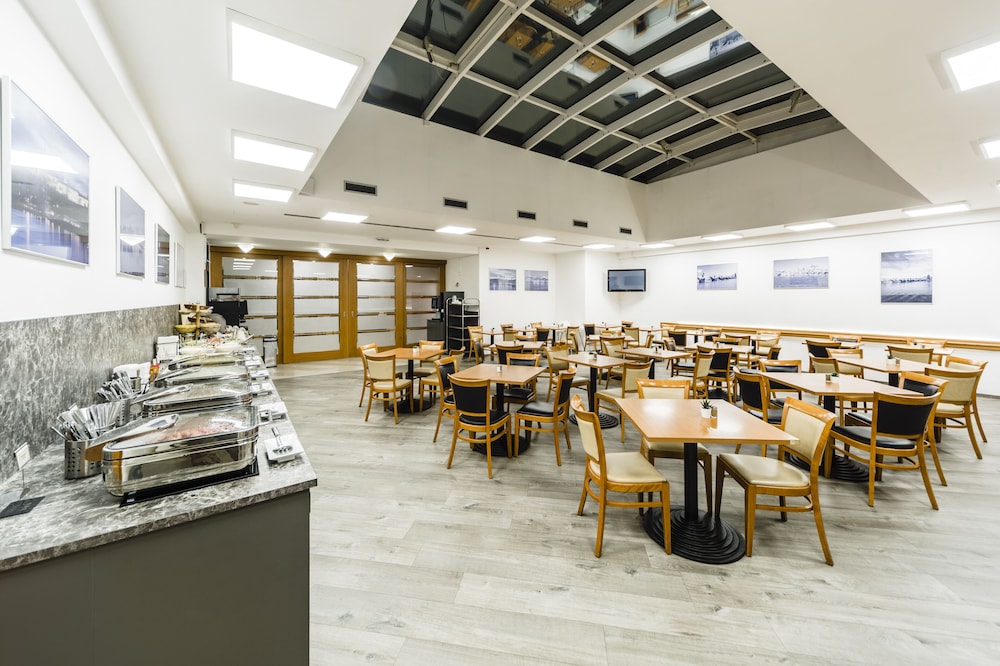 Archibald City — Restaurant & bars in Prague, Prague