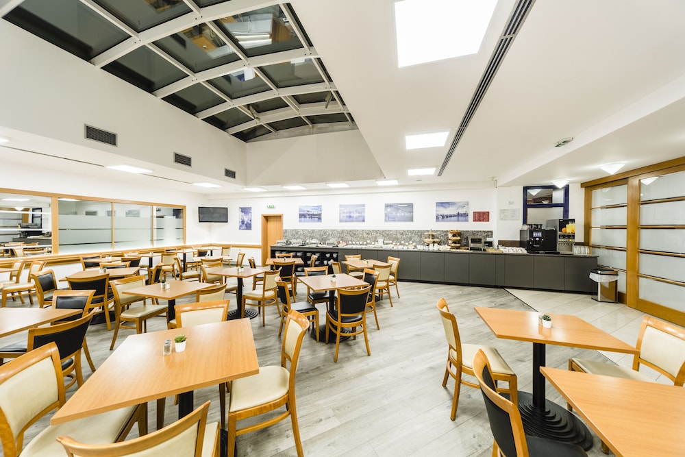 Archibald City — Restaurant & bars in Prague, Prague