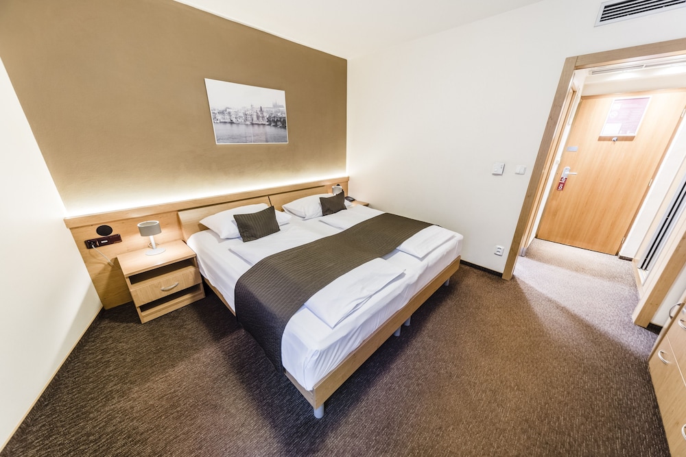 Archibald City — Hotel rooms in Prague, Prague