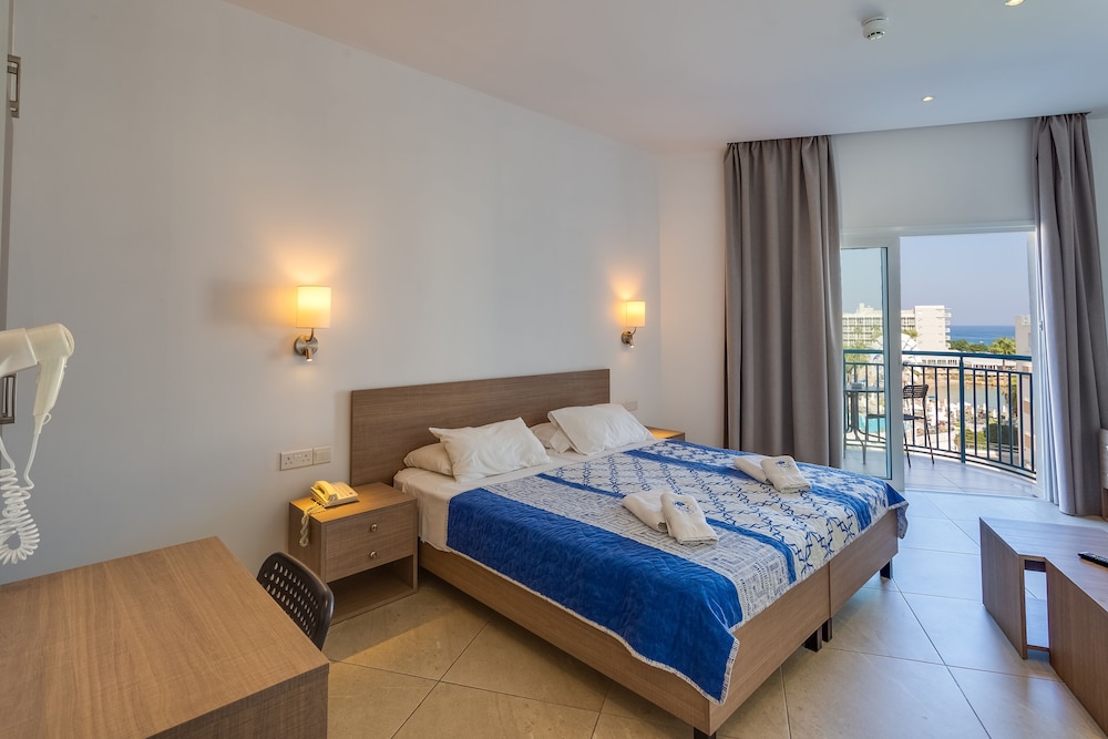 Tetyk Hotel — Hotel rooms in Protaras, Famagusta Region