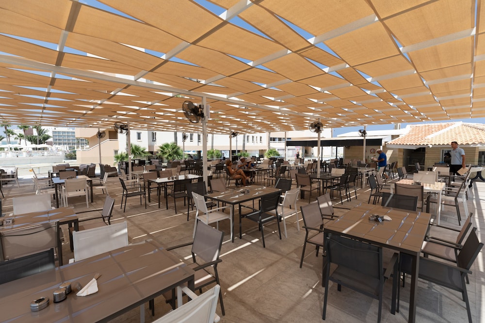 Tetyk Hotel — Restaurant & bars in Protaras, Famagusta Region