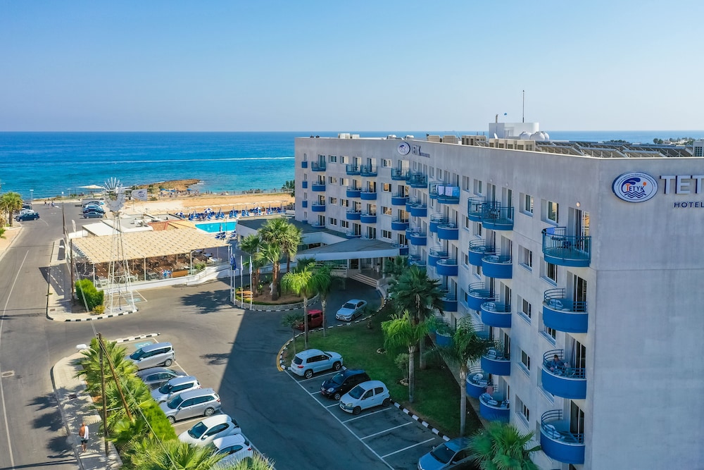 Tetyk Hotel — Hotel building in Protaras, Famagusta Region