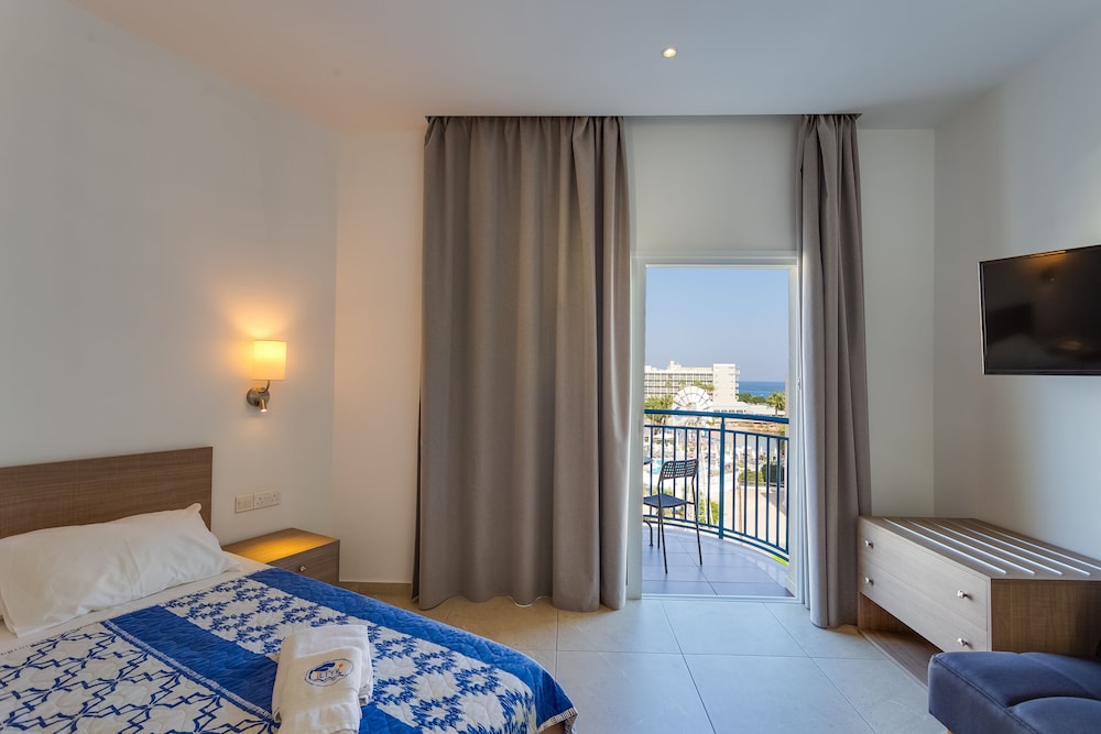 Tetyk Hotel — Hotel rooms in Protaras, Famagusta Region