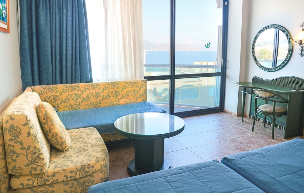 KAKTUS Hotel Kaktus Albir — Hotel rooms in L'Alfas del Pi, Valencian Community