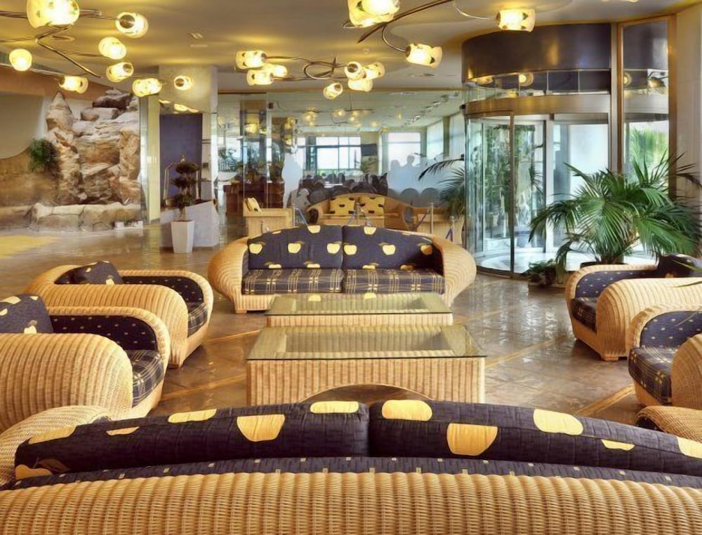 KAKTUS Hotel Kaktus Albir — Hotel building in L'Alfas del Pi, Valencian Community
