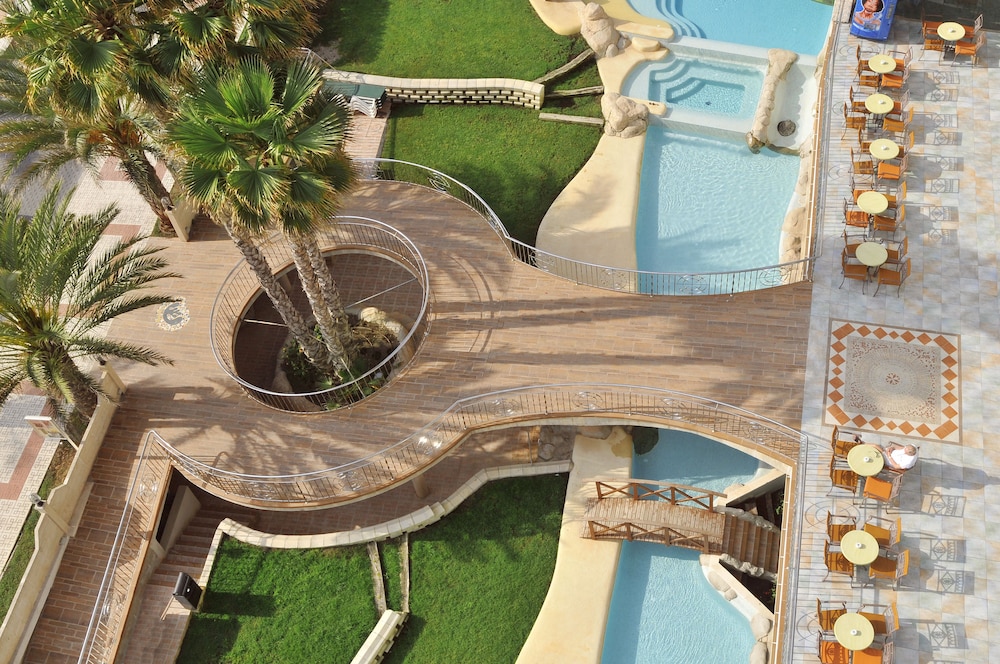 KAKTUS Hotel Kaktus Albir — Swimming pool in L'Alfas del Pi, Valencian Community